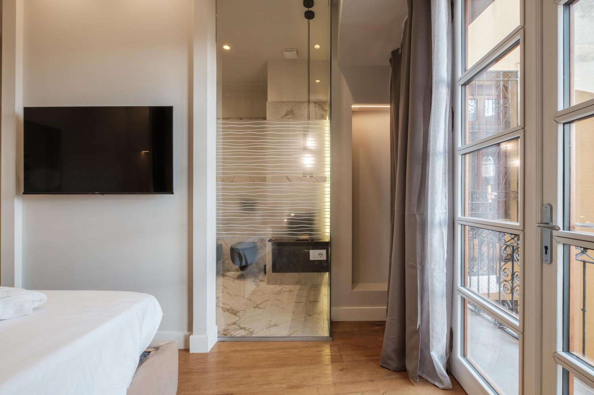 Luxury In The Heart Of *