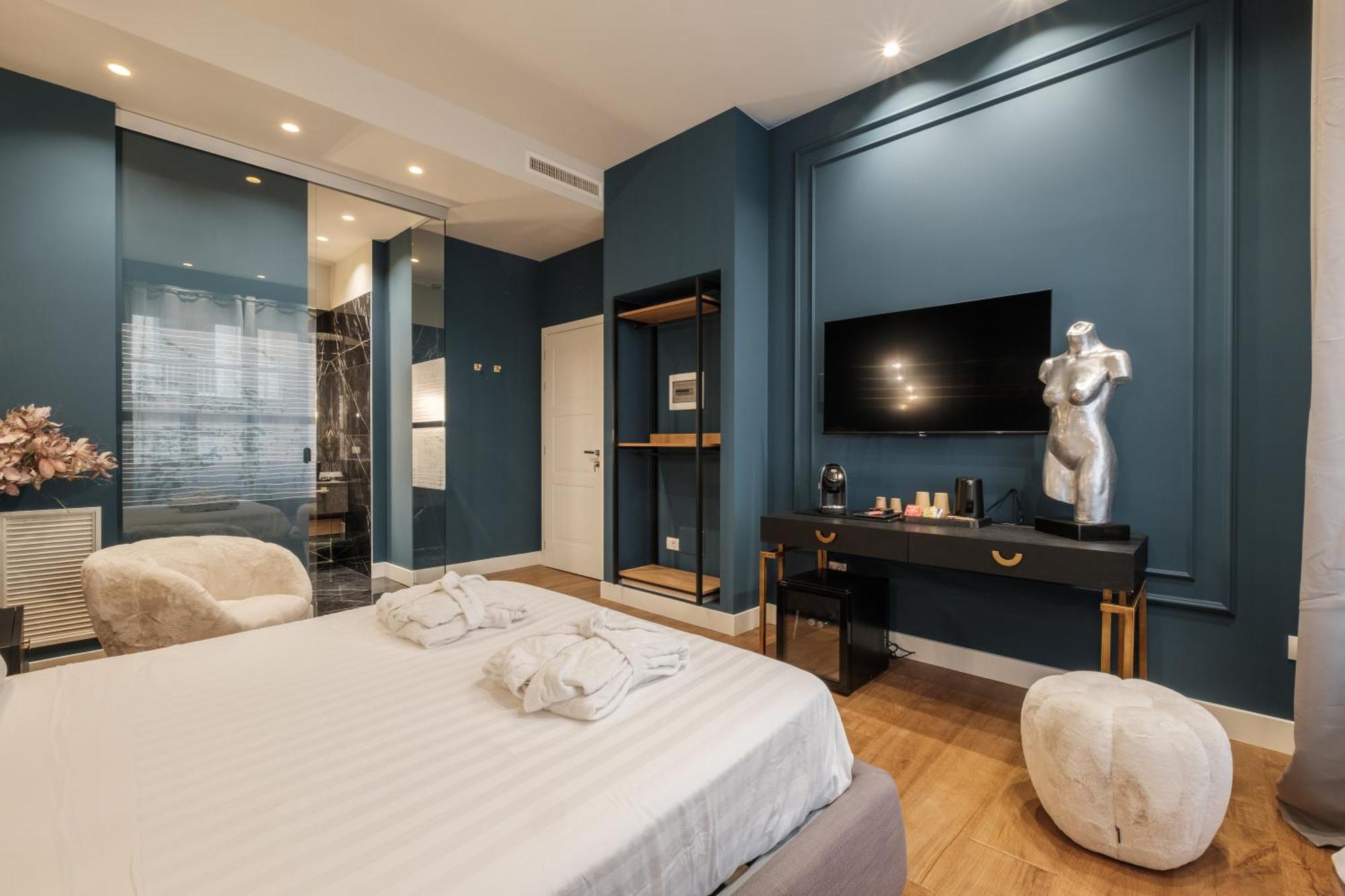 Luxury In The Heart Of *