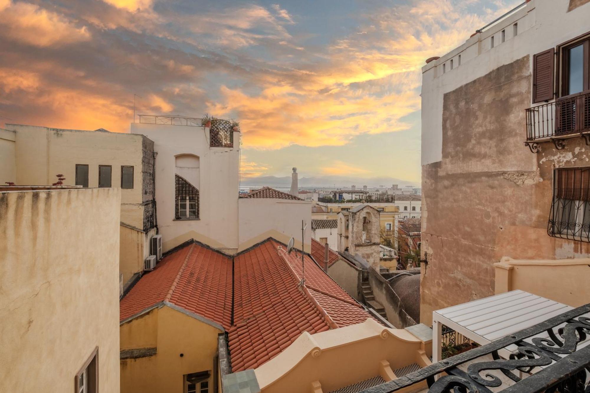 Luxury In The Heart Of *