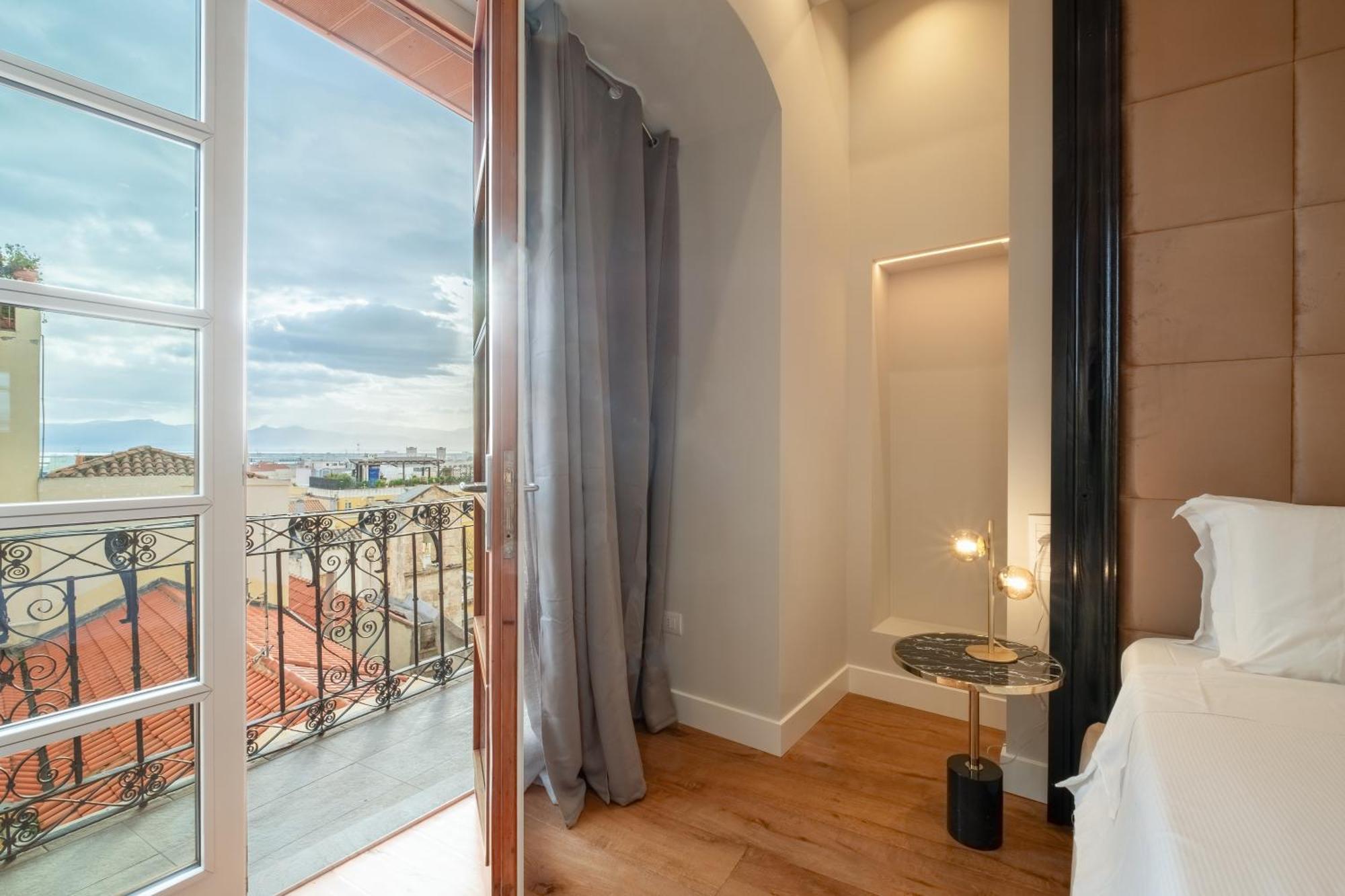 Luxury In The Heart Of *